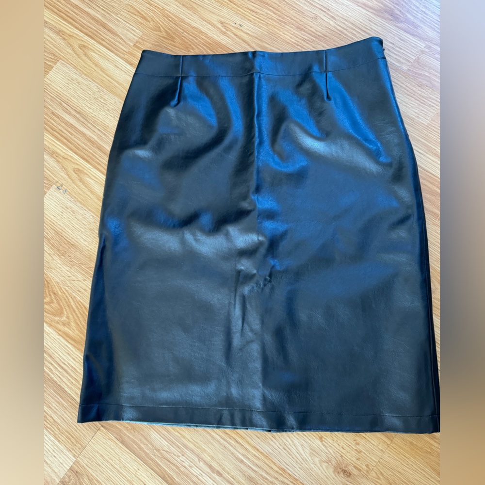 25” Faux Leather Skirt - size 14